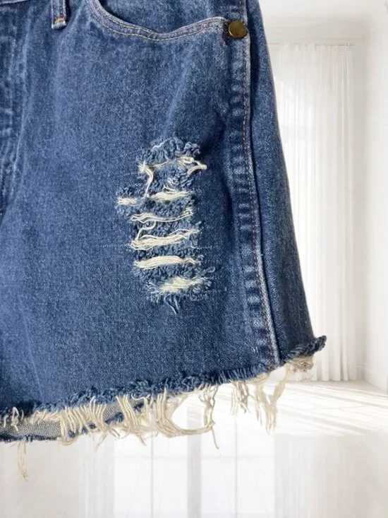Wrangler High Waisted Distressed Denim Cutoff Shorts Size 7 Made in USA - Picture 5 of 10